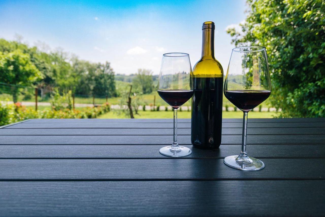 Podere La Vignata Toiano Ngoại thất bức ảnh